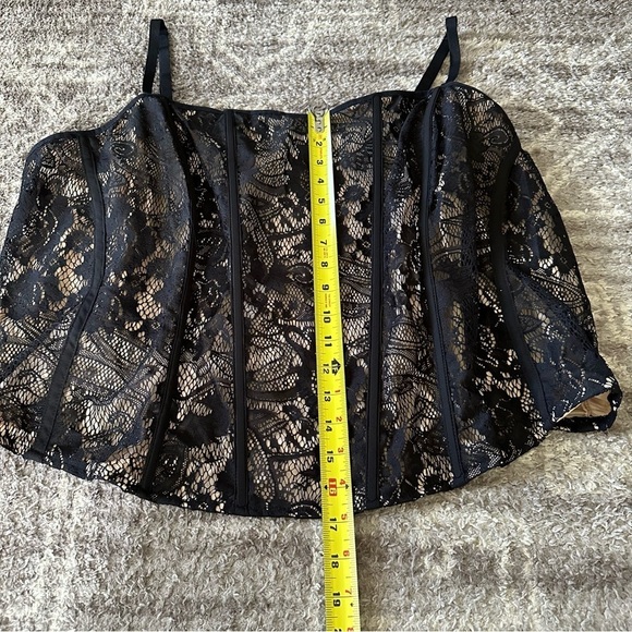 NWT Torrid Lace Corset Crop Top Deep Black Mesh - Picture 5 of 9